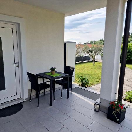 Apartma Lima Ankaran Bagian luar foto