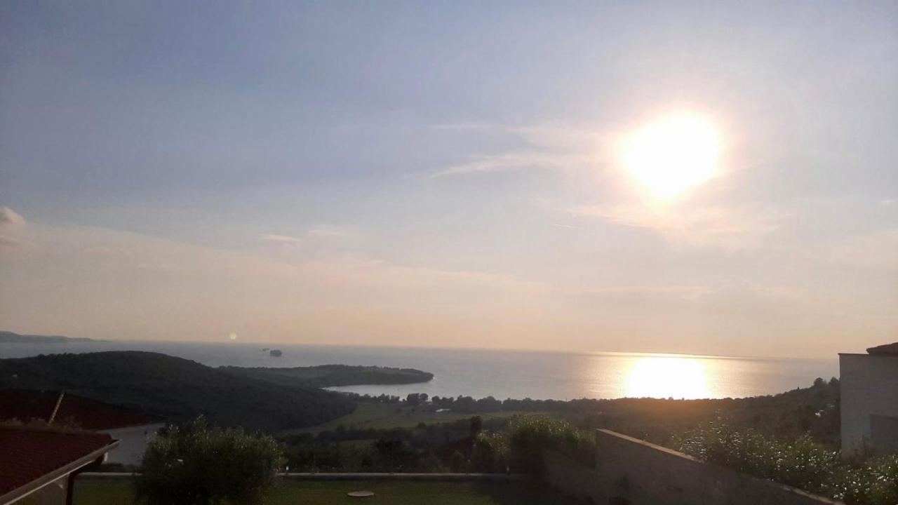 Apartma Lima Ankaran Bagian luar foto